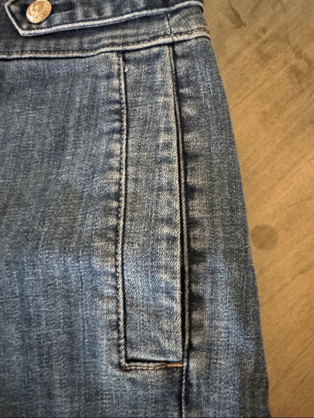 NWOT White House Black Market High-Rise Blue Denim Women’s Shorts - Picture 2 of 9